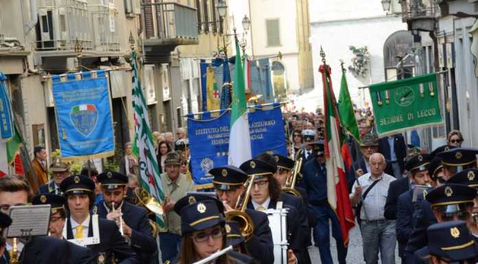 Lecco celebra il 25 Aprile. Brivio: “Oggi come ieri, resistiamo all’odio”
