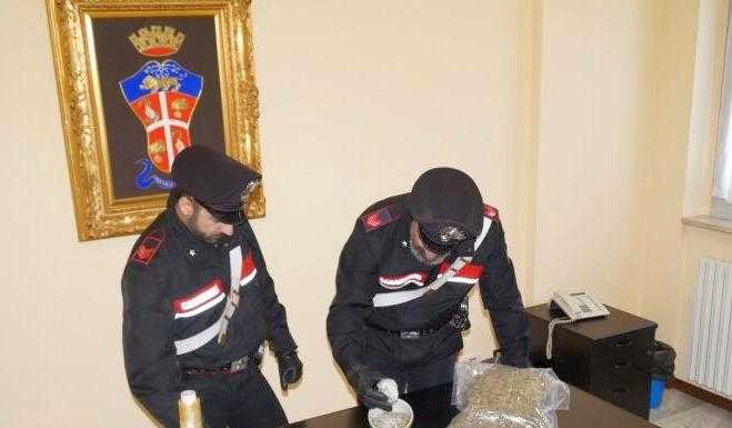 Sorpreso con oltre un chilo di droga, arrestato un giovane valtellinese