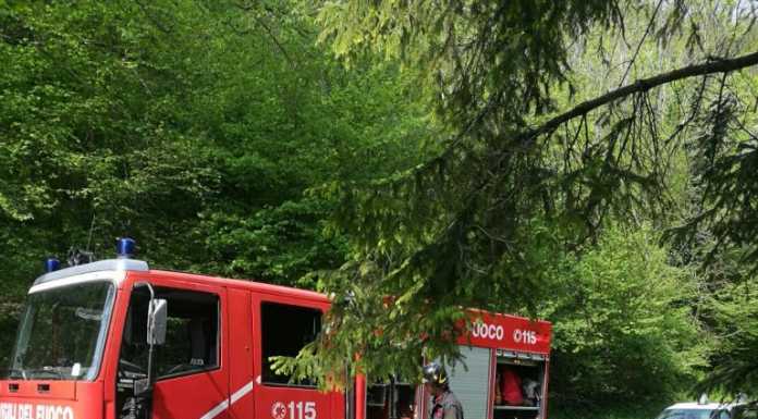 Asso, finisce in una scarpata con la bici, soccorso 66enne