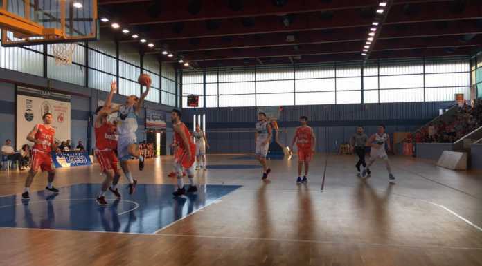 Basket Serie B. Lecco generosa, ma Cento passa ai supplementari