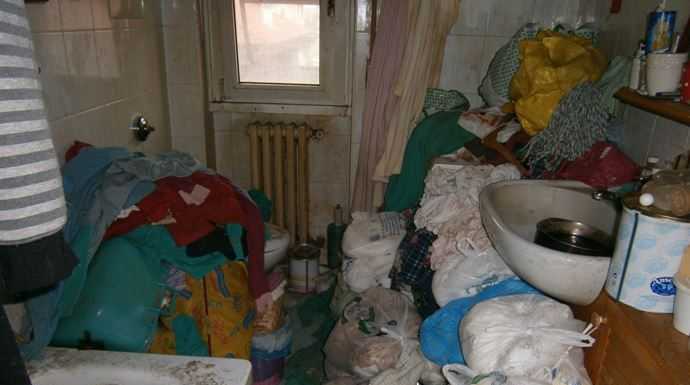 ‘Accumulavano’ animali domestici, due casi di disagio sociale in Brianza