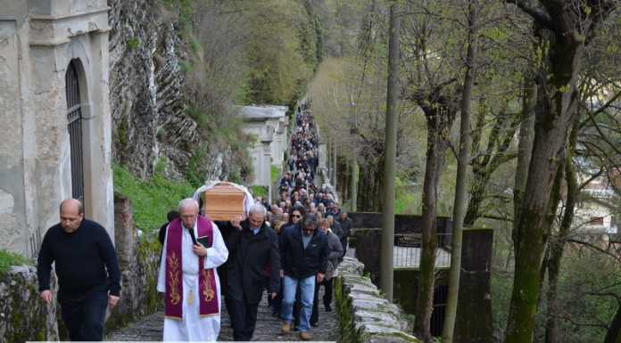 Addio a padre Carlo Barera: “Hai dato sollievo e conforto a tante persone”