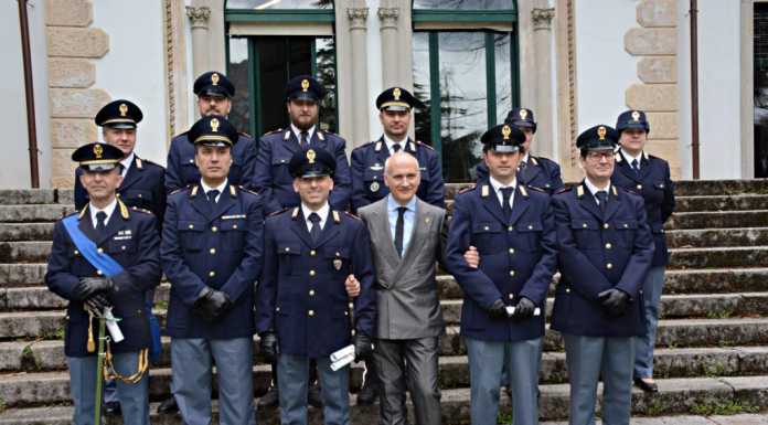 Encomi e lodi: ecco gli agenti premiati dalla Questura di Lecco