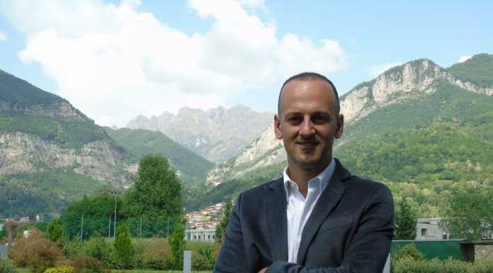 Scuole a Calolzio. Colosimo: “Gli impianti di aerazione anche per elementari e medie”