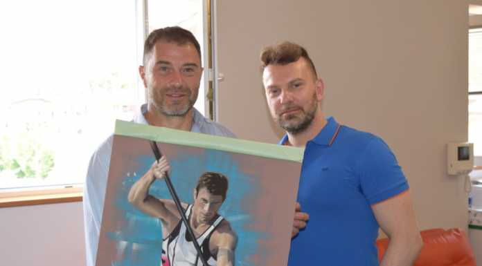 Gio Art Incontra. L’artista dei Vip consegna la sua opera ad Antonio Rossi