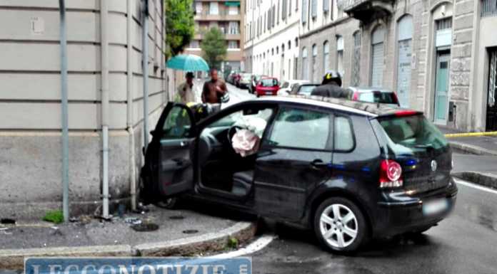 Lecco. Scontro in via Aspromonte, una donna all’ospedale