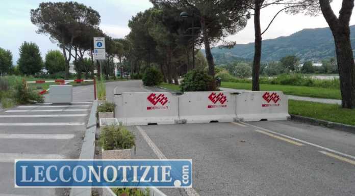 Al Lavello spuntano i blocchi di cemento per proteggere l’area pedonale
