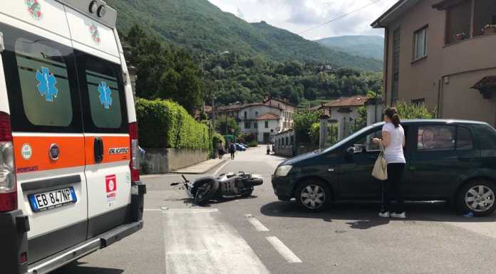 Mandello. Scontro tra auto e moto, 64enne trasportato in ospedale