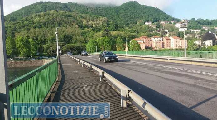 Al via i lavori sul Ponte Kennedy, si sostituiscono i vecchi parapetti