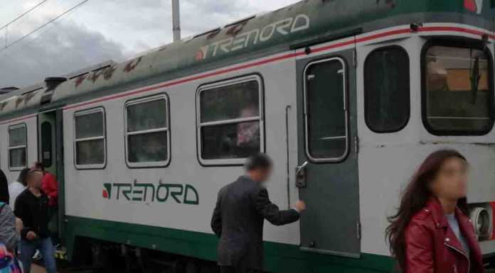 La mamma di un ferroviere: “Prego per mio figlio, non si può rischiare la vita lavorando”