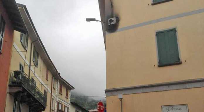 San Giovanni: brucia una cabina elettrica in via Partigiani (VIDEO)