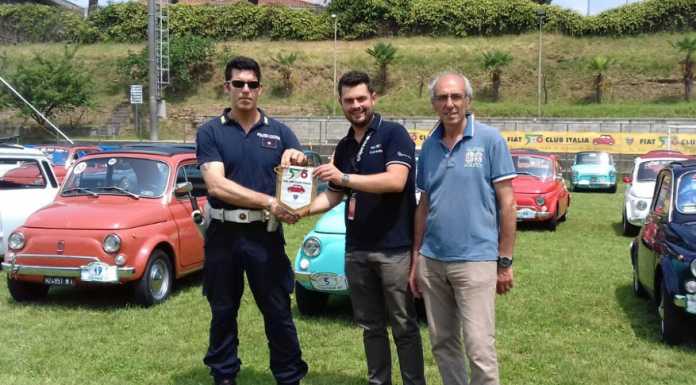 Sfilano le storiche Fiat 500 per il primo raduno nibionnese del Club