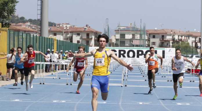 Mattia Montini super star, titolo italiano e miglioramento sui 110hs.