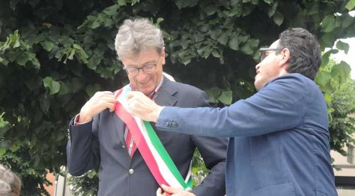 Calolzio, il Consiglio Comunale si insedia in piazza, al via l’era Ghezzi