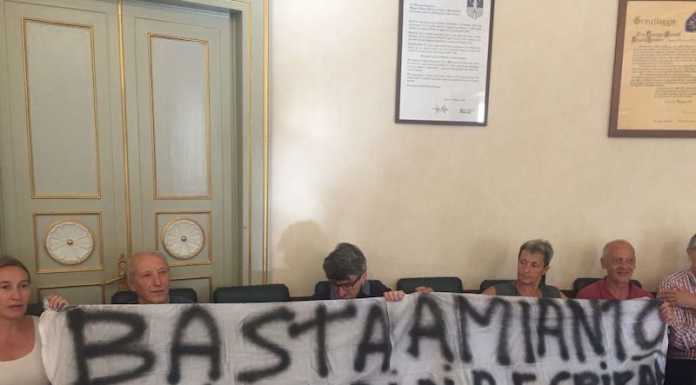 Leuci, la rimozione dell’amianto dovrà attendere: “Mappatura incompleta”