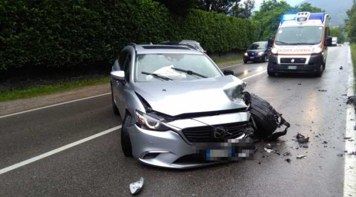 Oggiono. Violento scontro tra due auto sulla strada per Sala al Barro