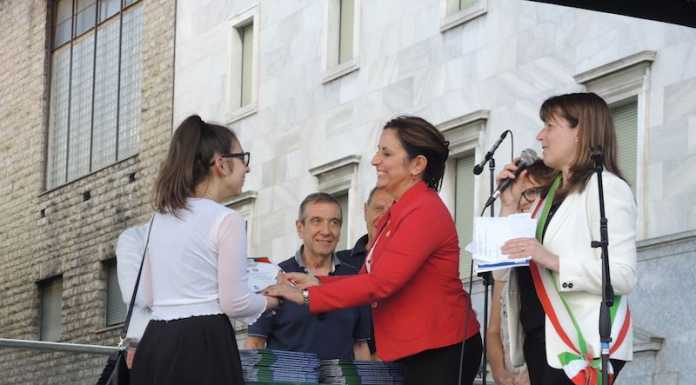 Giornata degli Studenti, consegnata la Costituzione ai 18enni