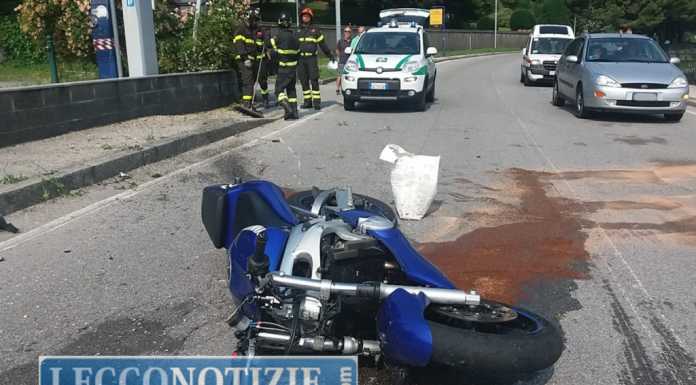 Malgrate, perde il controllo della moto, biker in ospedale