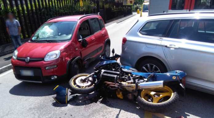 Pescarenico: moto in contromano, schianto frontale con un’auto