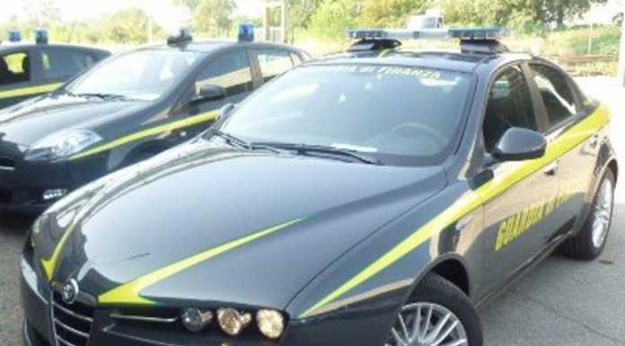 Operazione Zamek: sigarette illegali, maxi blitz in tutta Europa guardia di finanza