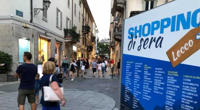 Torna lo “Shopping di Sera”: dal 24 giugno, al giovedì, negozi aperti