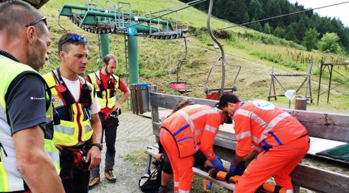 Inciampa e si fa male a una caviglia, soccorsa una ragazza a Valbondione