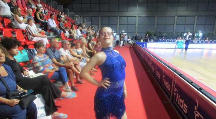 Calolzio. La piccola Giada vola in alto e trionfa ai campionati italiani di ballo