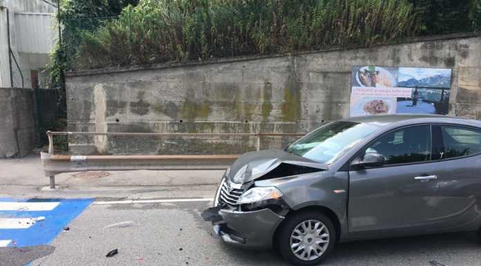 Pescate. Incidente in via Roma, tre persone coinvolte
