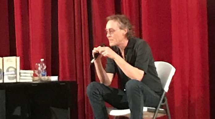 Andrea Vitali protagonista della serata di venedì al De André di Mandello