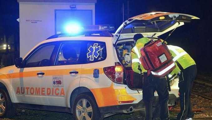Oggiono, incidente nella notte tra auto e moto: grave un 62enne