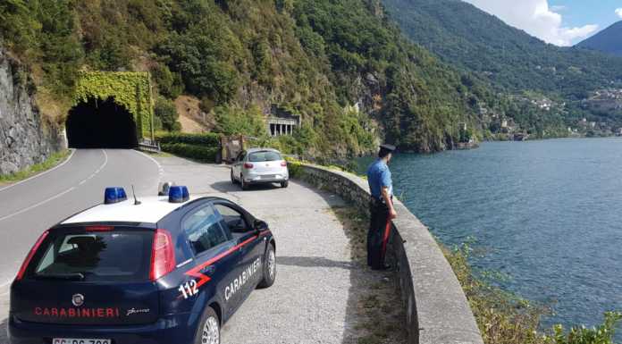 Dervio. Trova sacchetto con munizioni nel lago. Carabinieri sul posto