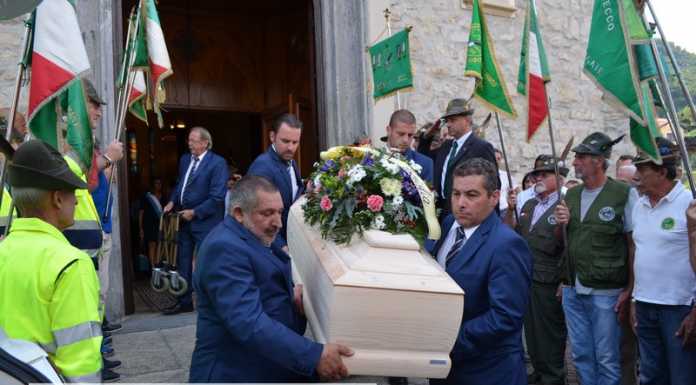 A Pescate l’ultimo saluto all’Alpino Panzeri: “Grazie Silvano”