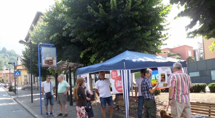 Liberi e Uguali in piazza a Calolzio contro la Lega