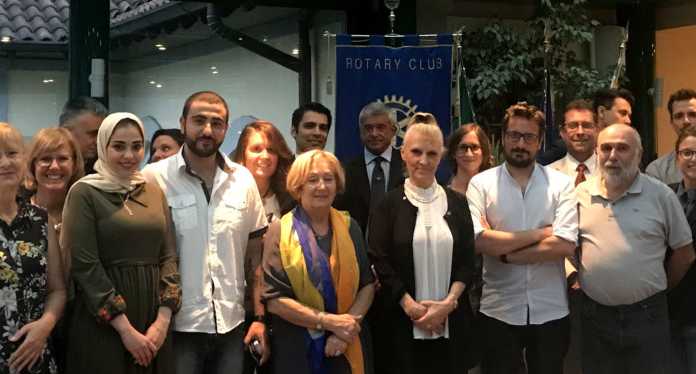 Al Rotary Manzoni serata dedicata a “La Globalizzazione a Lecco: le Cucine Etniche”
