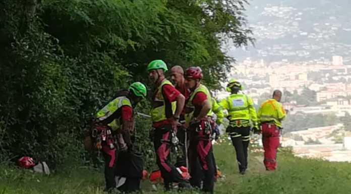 Scivola, cade e picchia la testa lungo il Sentiero delle Vasche: elisoccorsa 12enne