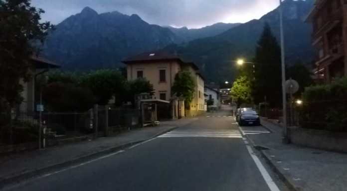 Valmadrera, via all’Asilo e via Trieste “pericolose, si rischia la vita ogni giorno”