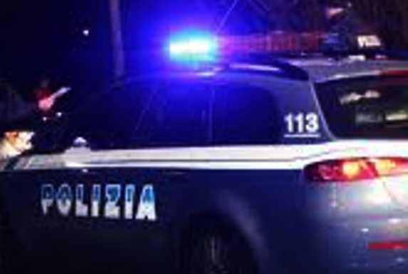 Auto in contromano sulla Statale 36, fermata dalla Polizia