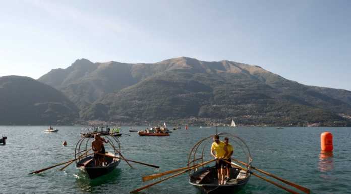 Lezzeno vince la Gara delle Lucie, polemica pre gara. Tutte le foto
