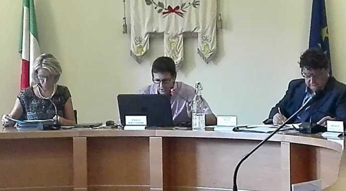 In arrivo 500 mila euro da Lrh: asfalti, lungolago e spogliatoi per il campo di calcio