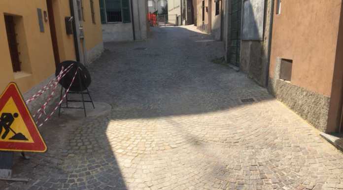 Pescate. Dopo lo sfogo del sindaco terminati i lavori in via 1° Maggio