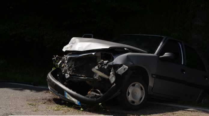 Ballabio. Schianto lungo la Provinciale, ferito un 48enne