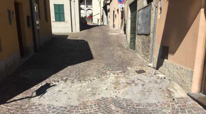 De Capitani vs Lario Reti: “Lavori lasciati a metà, basta scavi a Pescate”