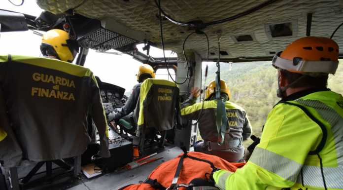 Fiamme Gialle. Alle Torri di Fraele esercitazione per Sagf e Sezione aerea