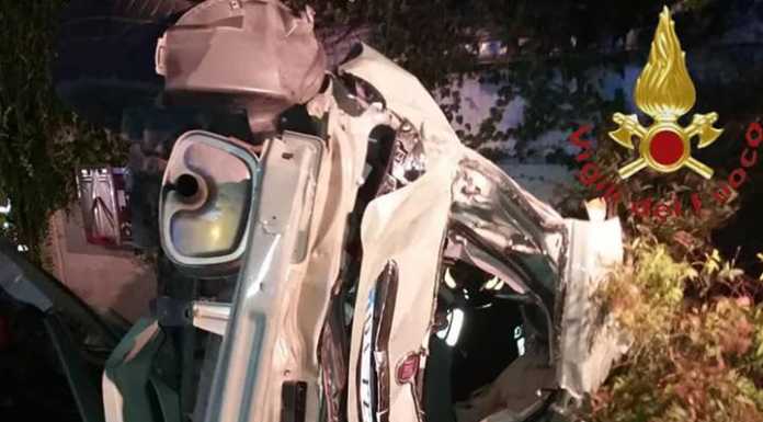Tragedia a Guanzate, morti tre giovanissimi in un incidente