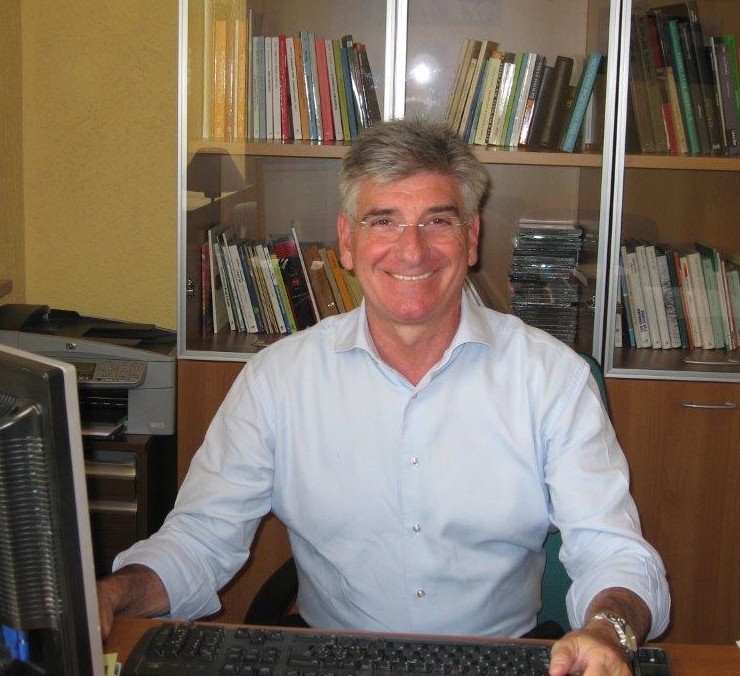 Giuseppe Meroni, preside del Liceo Leopardi dalla fondazione fino ad oggi