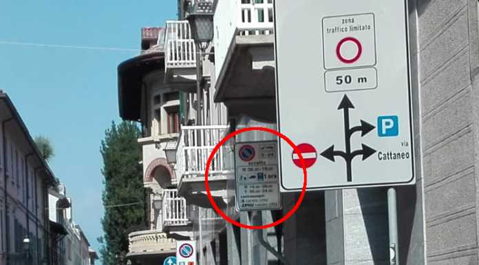 Tre residenti di via Cairoli multati: “Da dove è spuntato quel cartello?”