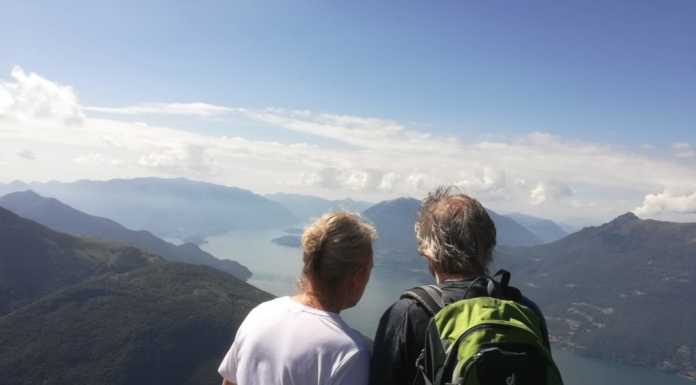 In vetta alla montagna per ricordare il figlio, ad un anno dalla morte