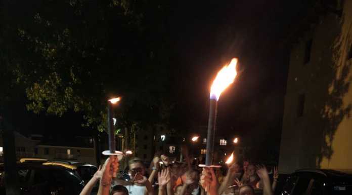 La Fiaccolata apre la Scigafest di Acquate, attendendo la Scigamatt