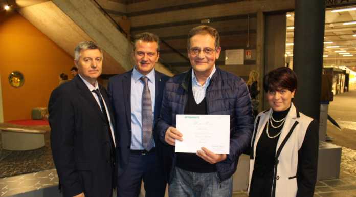 Mostra dell’Artigianato, premio fotografico e lunedì la sfilata