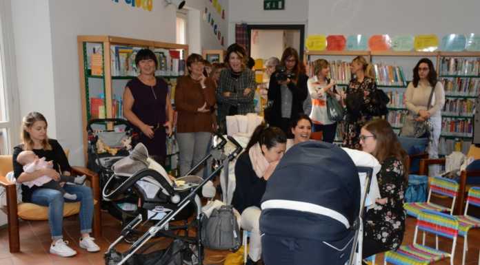 Baby Pit Stop in biblioteca: apre uno spazio dedicato a mamme e bimbi